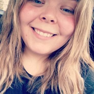 Meet your Posher, Holly